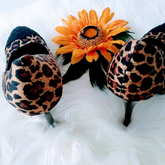 Qupid Print leopard Shoes Size 7 - Picture 2 of 6